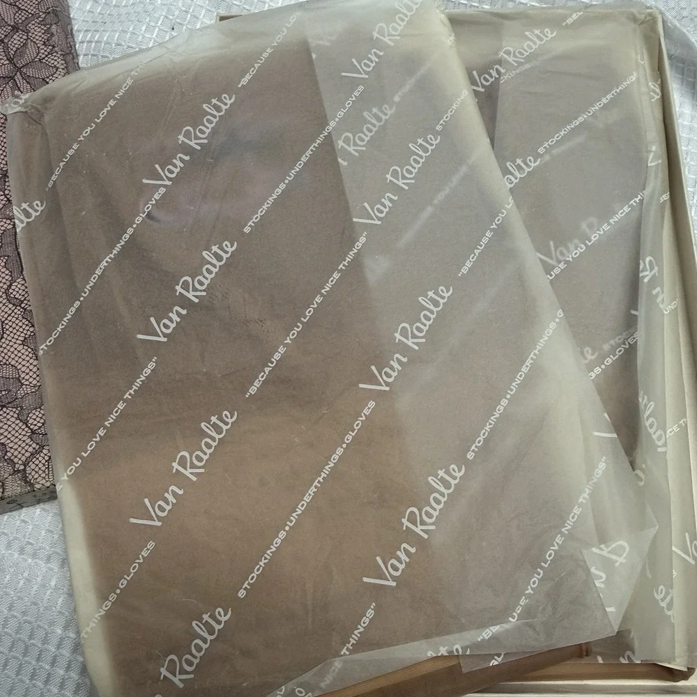 2-Vtg 50s VAN RAALTE Nines 9 Mediums Nylon Hose Stockings Seam New Box